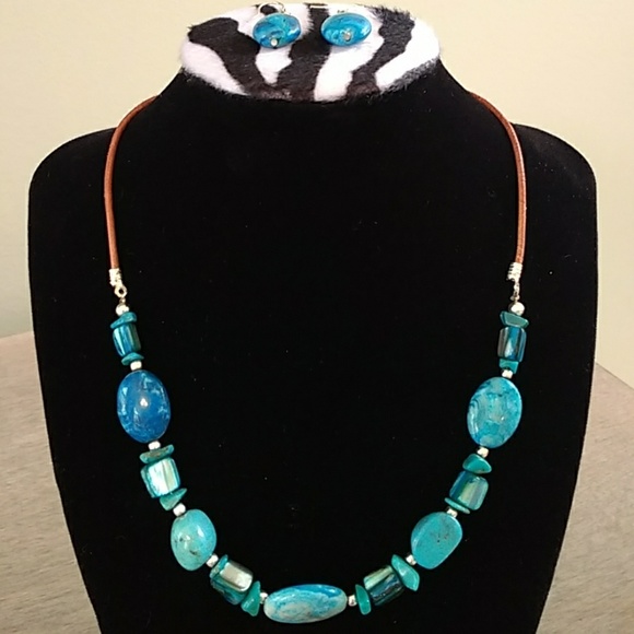 Necklace & Earrings - Picture 2 of 5